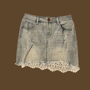 Jean Skirt w/ Embroidery